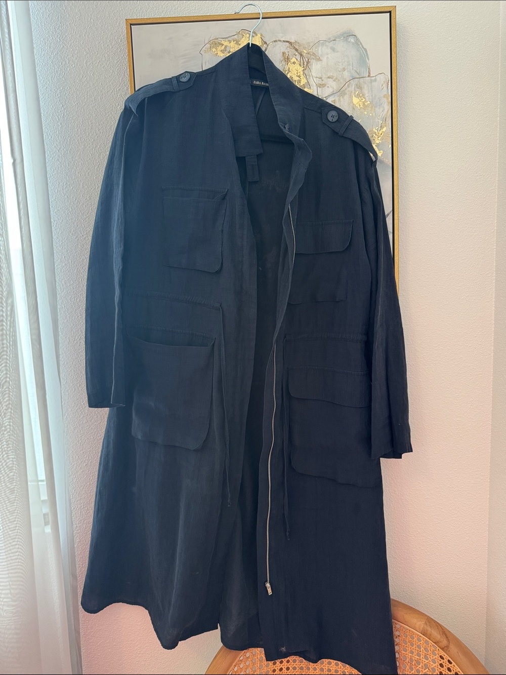 6/13 Zara Basic Black Textured light trench coat with zipper